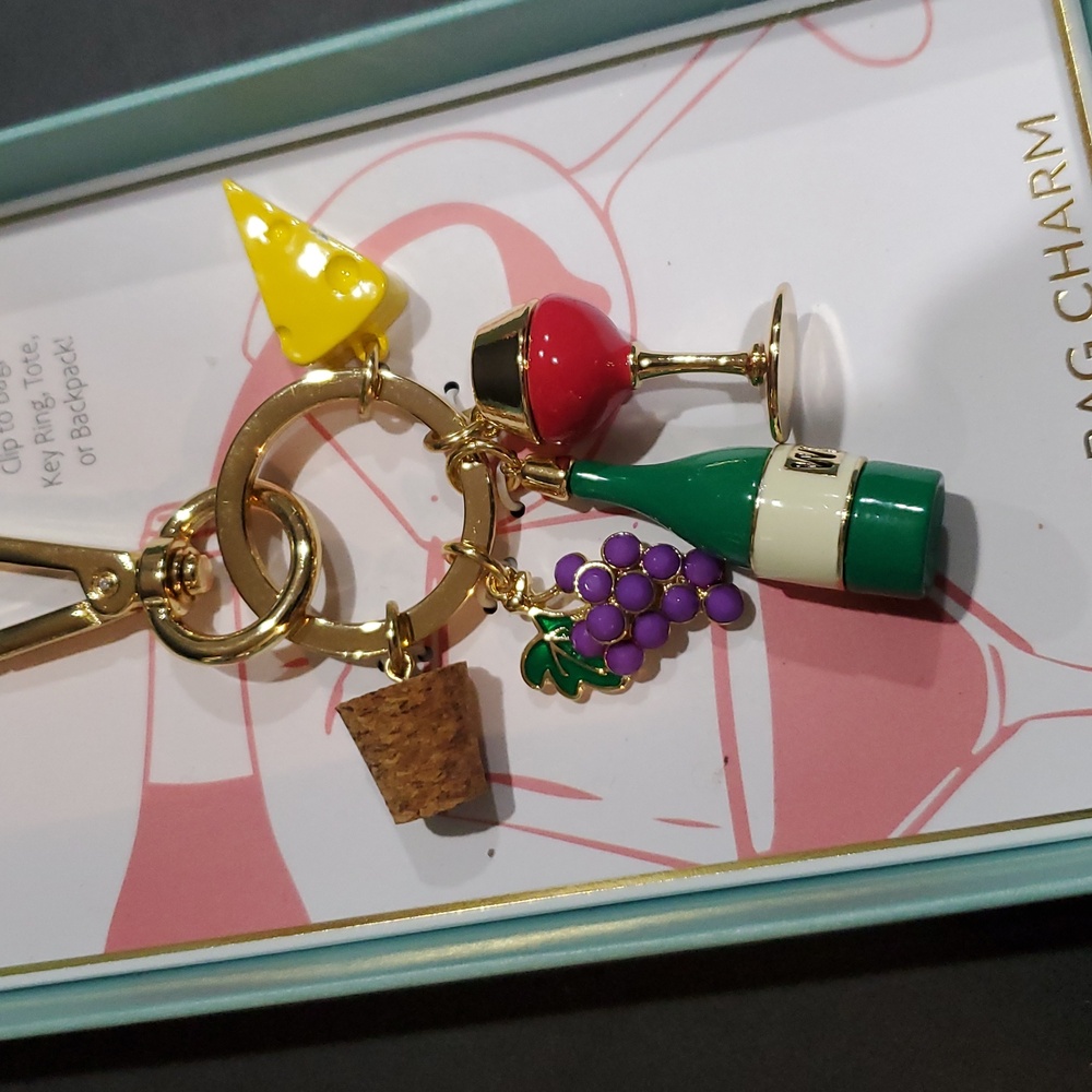 Wine cheese grapes brunch bon vino theme keychain bag charm brand new